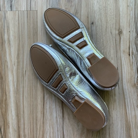 ANDREW STEVENS Cara Silver Leather Ballet Flats Women's Size 7 - Picture 6 of 7